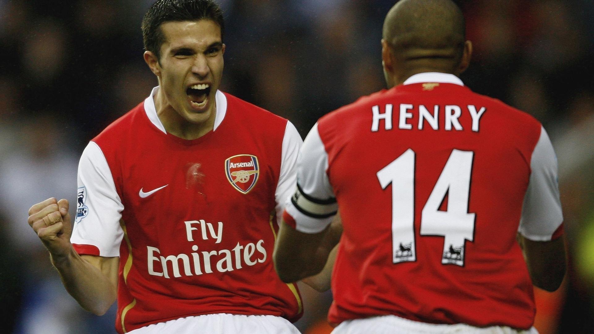 尤里奇回应更衣室风波,与卢克曼口角属情绪碰撞,团队专注赛场挑战