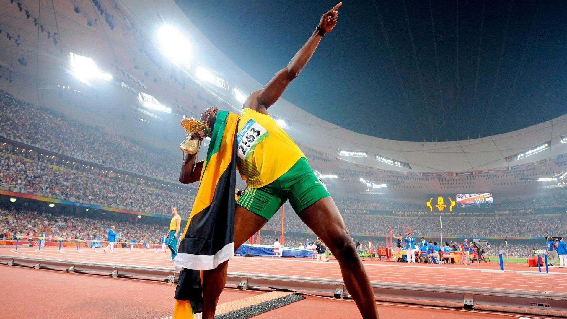 直击彭啸破门瞬间，历史性进球点燃国家队新