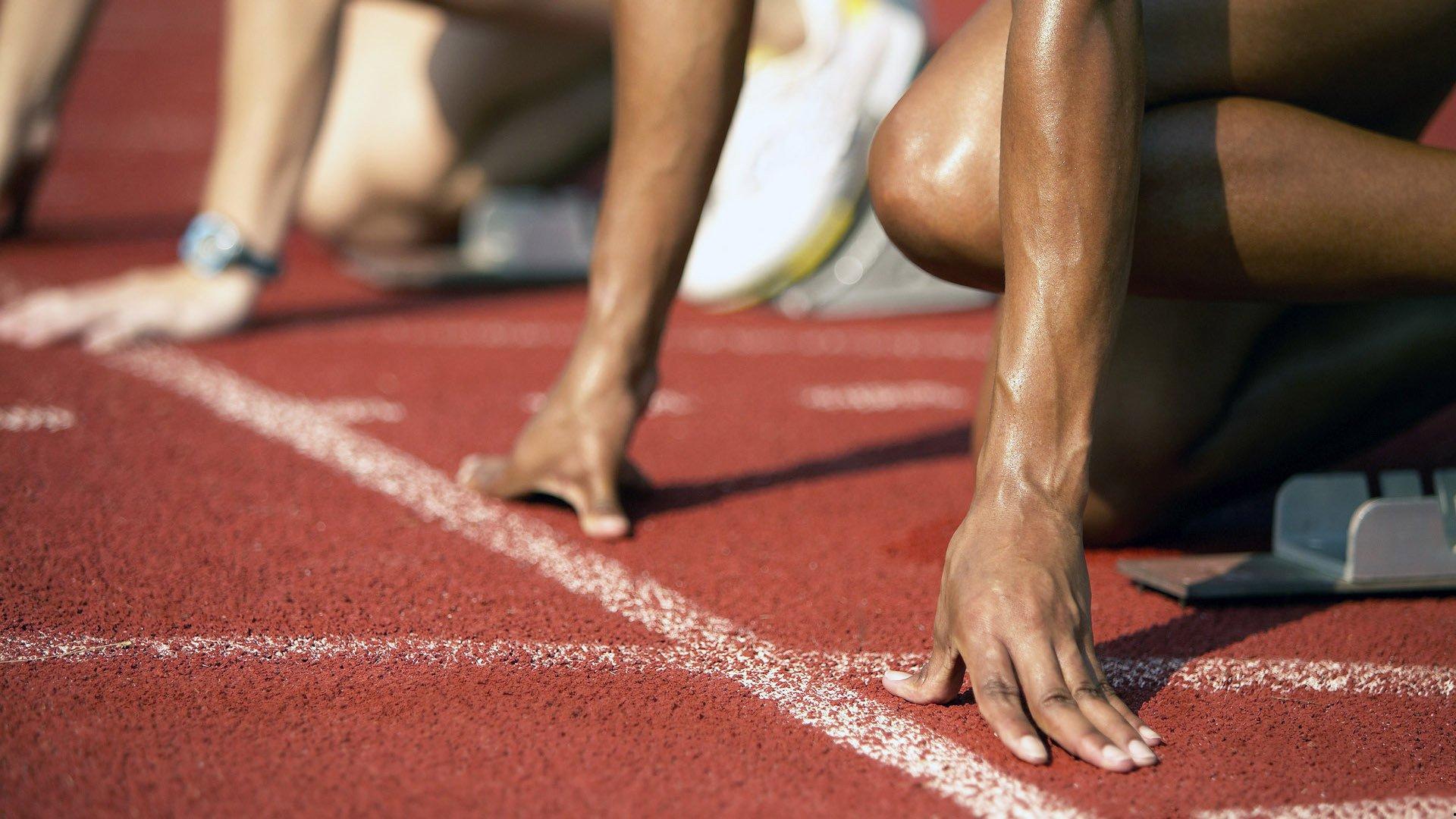 大连英博热身赛力克重庆铜梁龙，毕津浩头球